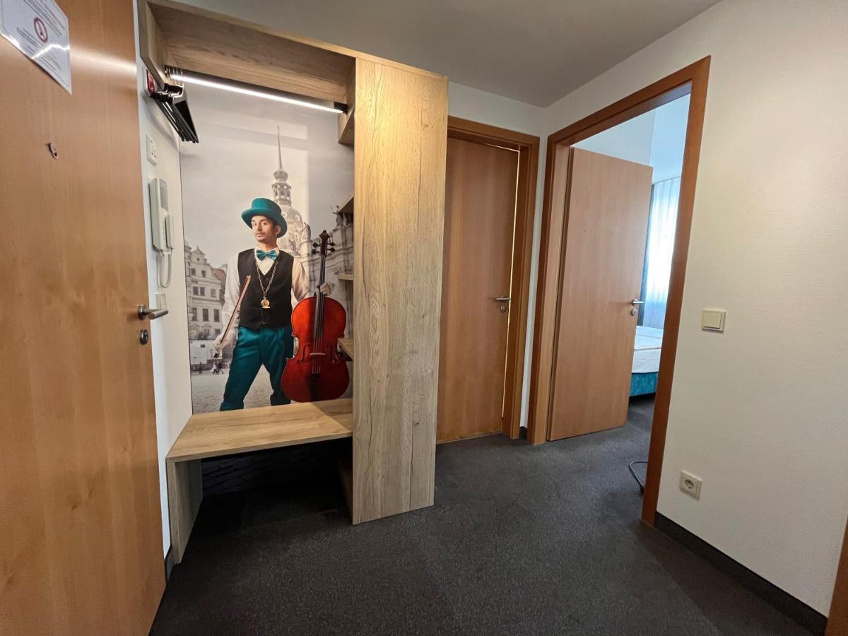 Gemuetliches Apartment Mit Blick Zur Frauenkirche Dresden Bagian luar foto
